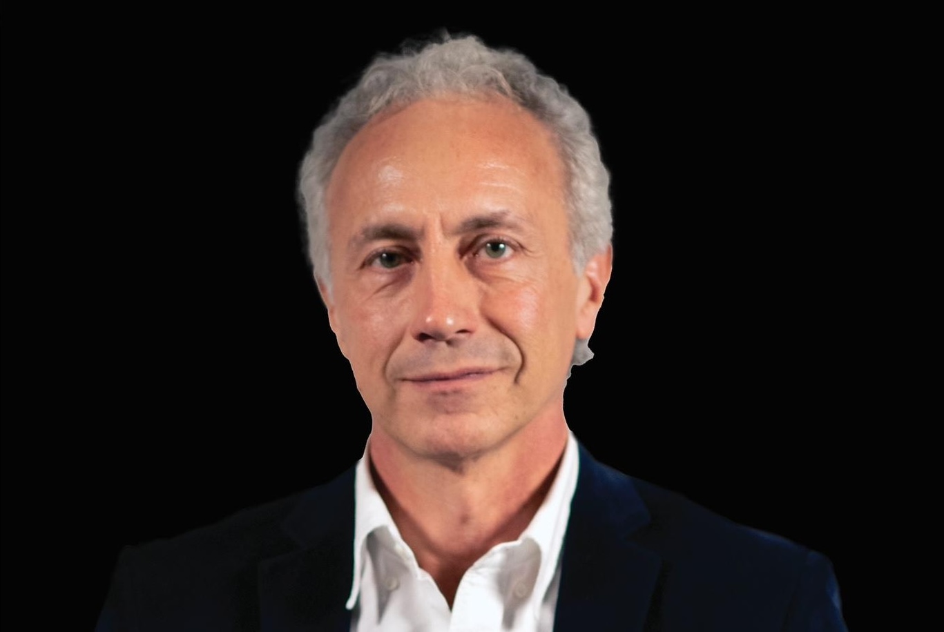 Marco Travaglio ad aprile in Sicilia con “Cornuti e Contenti. Ma non sarà anche colpa nostra?” Marco Travaglio ad aprile in Sicilia con “Cornuti e Contenti. Ma non sarà anche colpa nostra?”