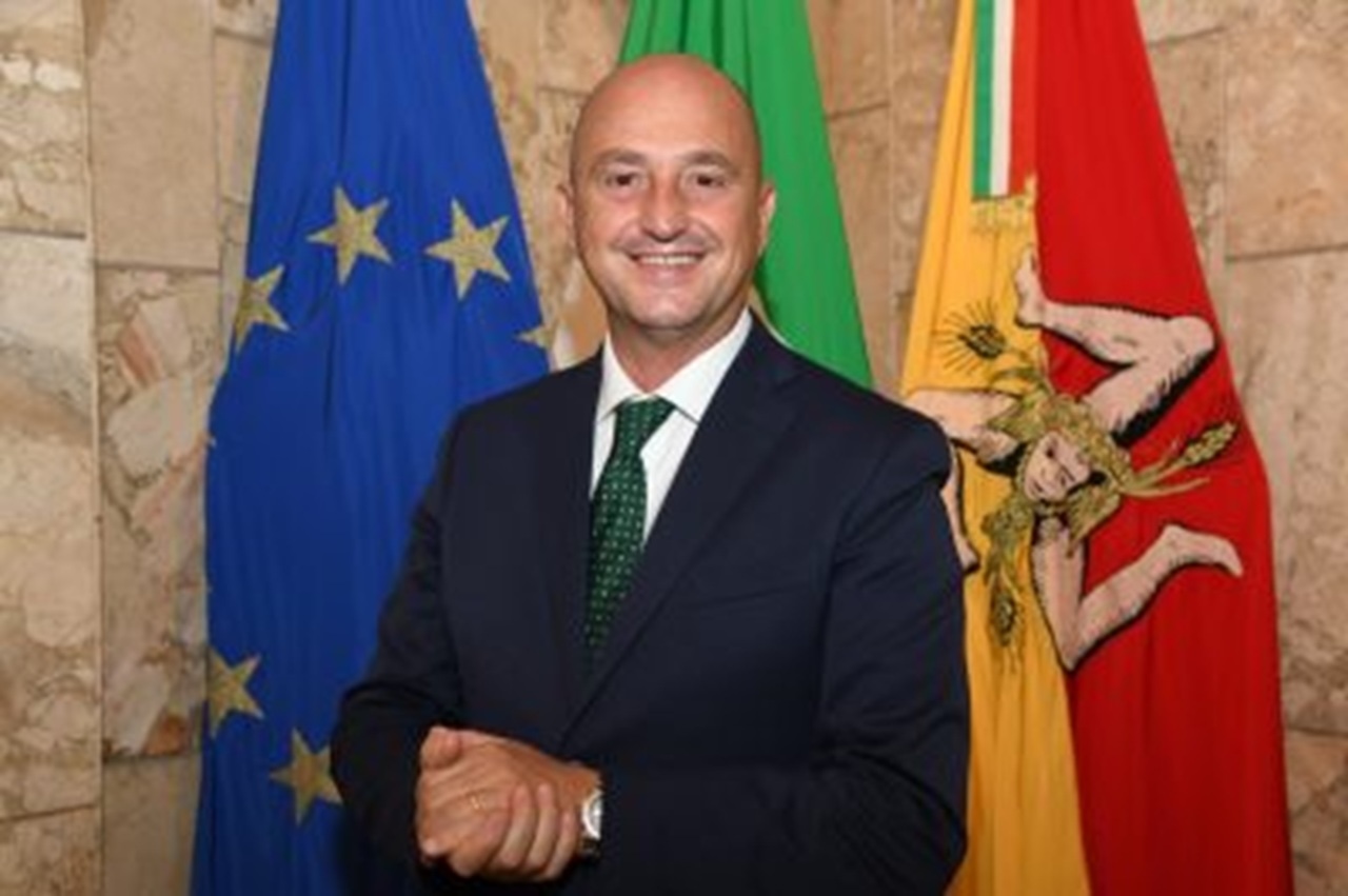 Tassa per il diritto allo studio, l’assessore Turano chiede chiarimenti al Mur Tassa per il diritto allo studio, l’assessore Turano chiede chiarimenti al Mur