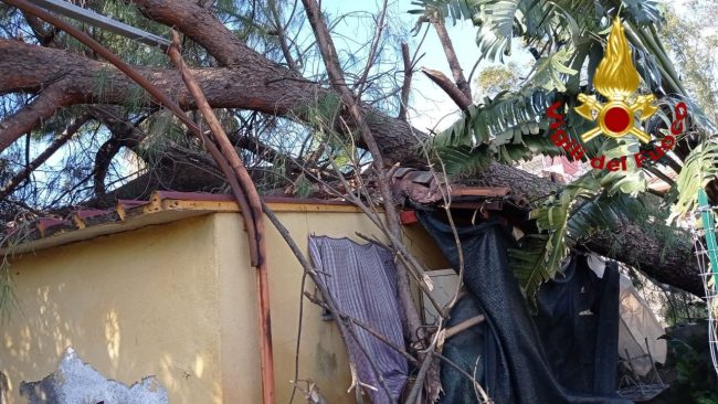 Il maltempo non molla Sicilia: raffiche di vento e disagi su tutta l’Isola