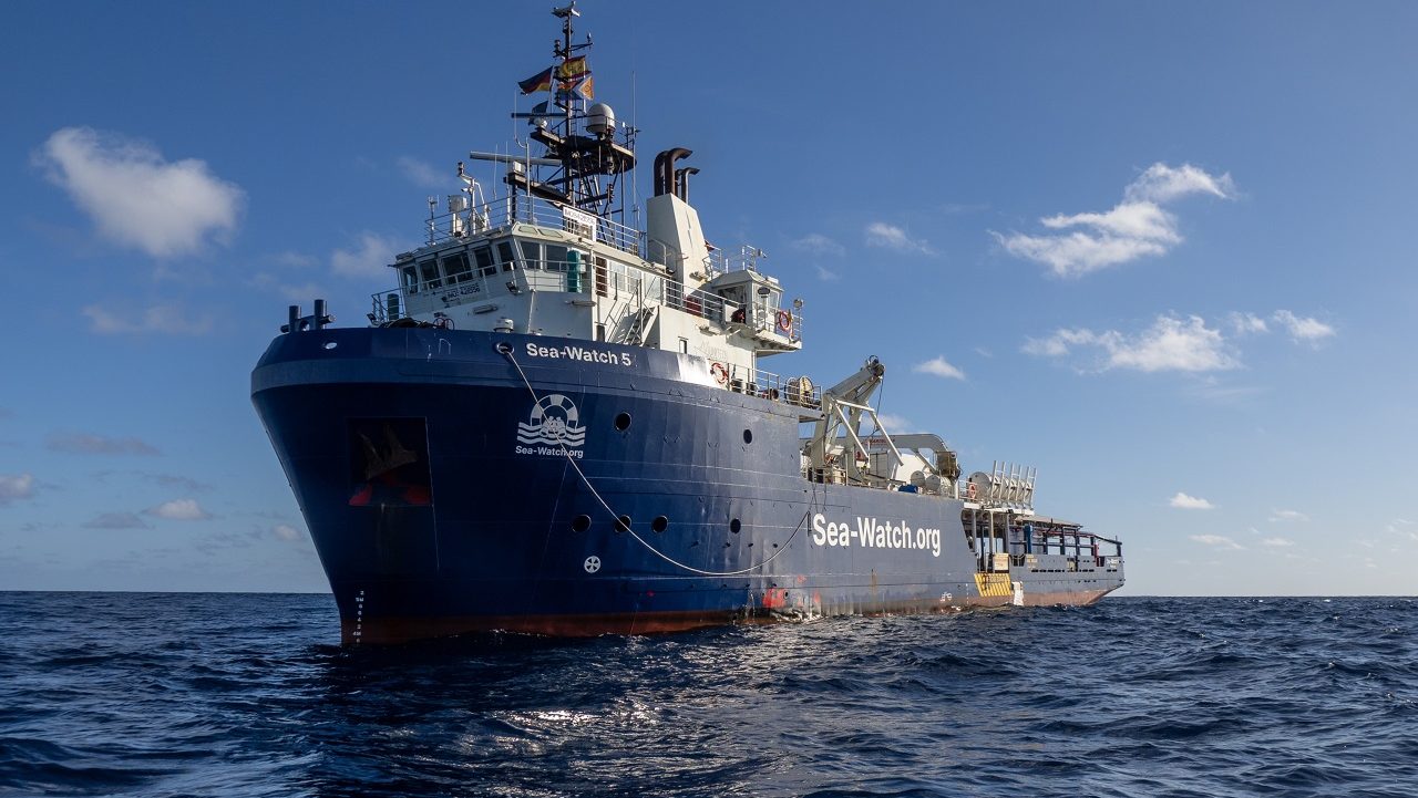 Sea Watch 5, il Tribunale di Catania sospende il provvedimento di fermo. L’Ong: “Presto torneremmo nel Mediterraneo” Sea Watch 5, il Tribunale di Catania sospende il provvedimento di fermo. L’Ong: “Presto torneremmo nel Mediterraneo”
