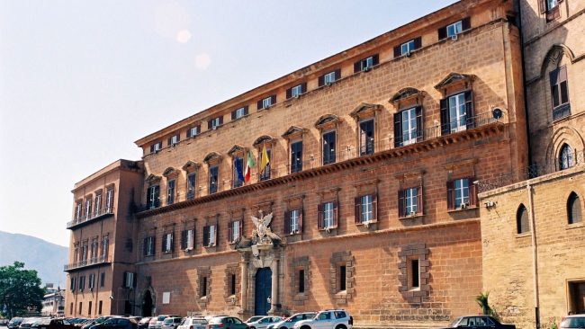 Terzo mandato sindaci, chiesta conferenza capigruppo all’Ars per discutere la norma