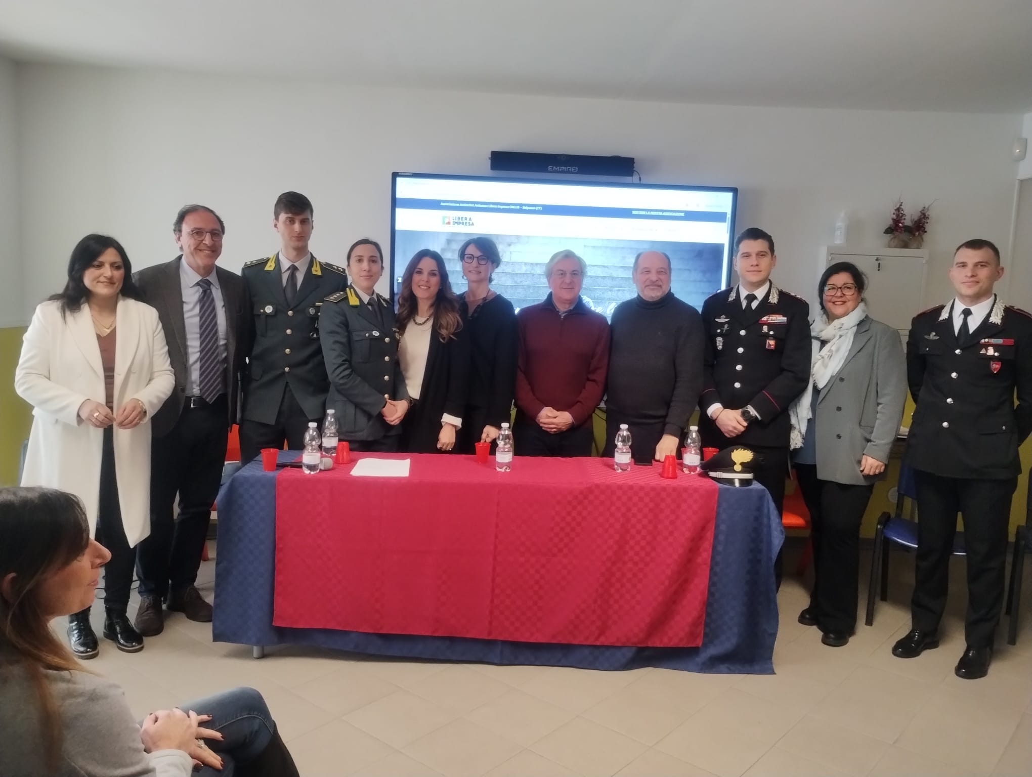 Catania, il Liceo “Lombardo Radice” si fa presidio di legalità: a scuola con “Libera Impresa” per dire No a Mafia, Racket e Usura Catania, il Liceo “Lombardo Radice” si fa presidio di legalità: a scuola con “Libera Impresa” per dire No a Mafia, Racket e Usura