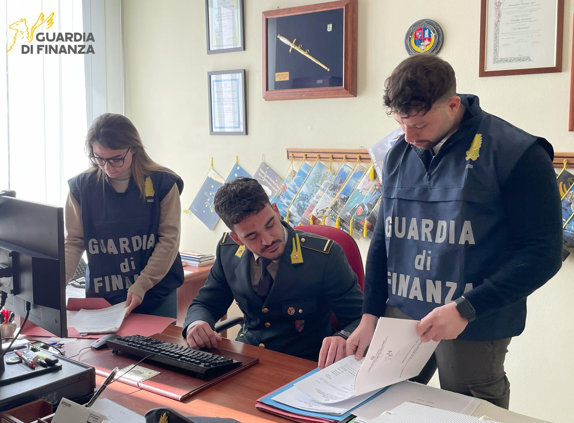 Frode fiscale nel calcio, sequestri per 160mila euro anche in Sicilia a società del circondario imolese Frode fiscale nel calcio, sequestri per 160mila euro anche in Sicilia a società del circondario imolese