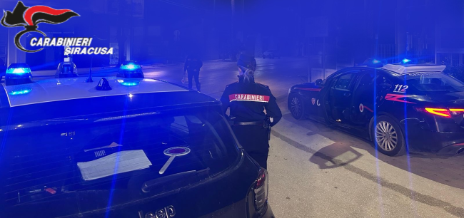 Controlli a Siracusa, 31 veicoli e 34 persone perquisiti
