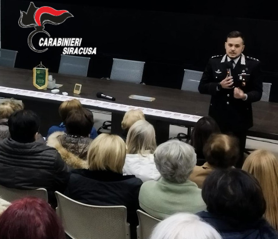 Truffe, i carabinieri incontrano i cittadini: ad Augusta focus su raggiri e difesa personale