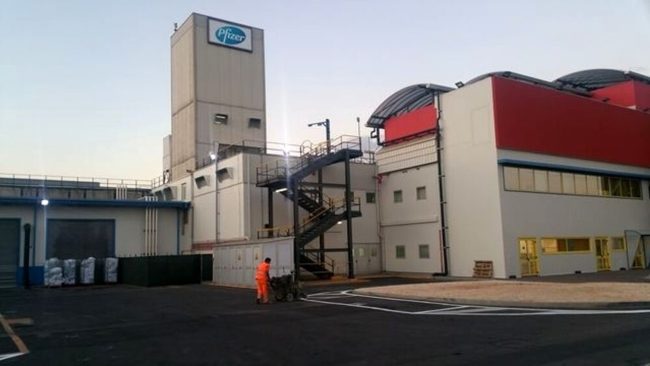 Pfizer Catania, 28 lavoratori somministrati verso lo stop: scontro tra sindacati e azienda