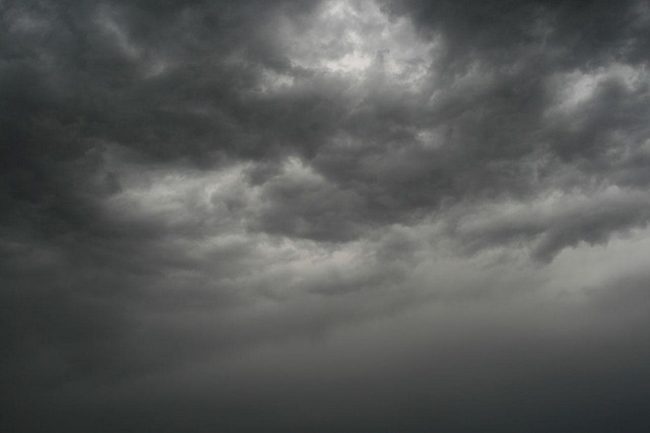 Meteo, domani in Sicilia cieli dipinti tra grigio e piogge sparse