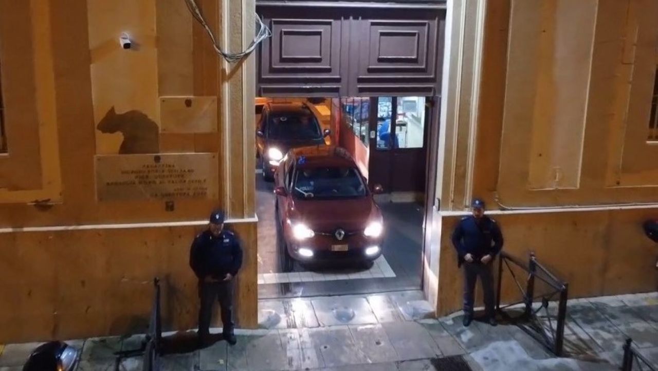 Estorsione mafiosa a Palermo: pretesa “messa a posto” a un imprenditore edile Estorsione mafiosa a Palermo: pretesa “messa a posto” a un imprenditore edile
