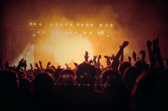 Palermo, caos in un discopub del centro: denunciati 5 giovani