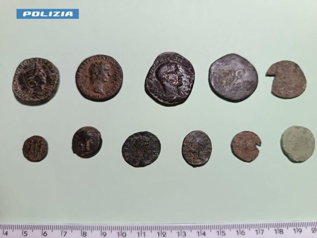 Recuperate preziose monete di epoca greca: indagato un 71enne per appropriazione indebita di beni culturali