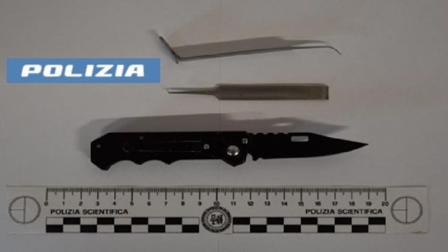 In auto con coltello e arnesi per lo scasso: guai per un giovane pluripregiudicato di Adrano
