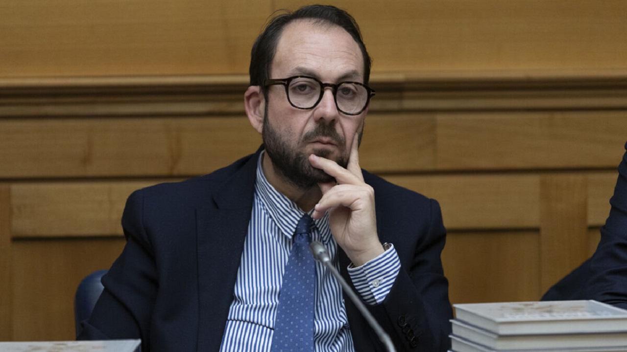 Fratelli d’Italia, il deputato Pisano indagato per truffa aggravata e peculato Fratelli d’Italia, il deputato Pisano indagato per truffa aggravata e peculato