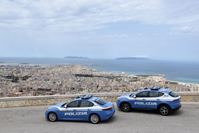 Trapani, droga e armi in casa: arrestato giovane pregiudicato