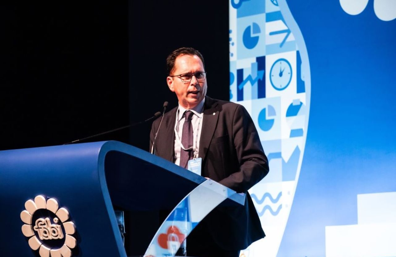 Sicilia al primo posto per le rapine in banca. Fabi, Urzì: “Catania la provincia più colpita” Sicilia al primo posto per le rapine in banca. Fabi, Urzì: “Catania la provincia più colpita”