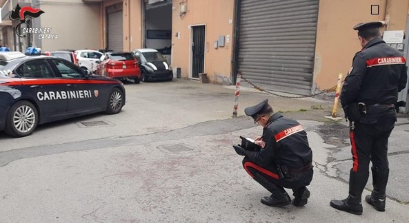 Acireale, gelosia sfocia nel sangue: accoltella il rivale, arrestato 39enne