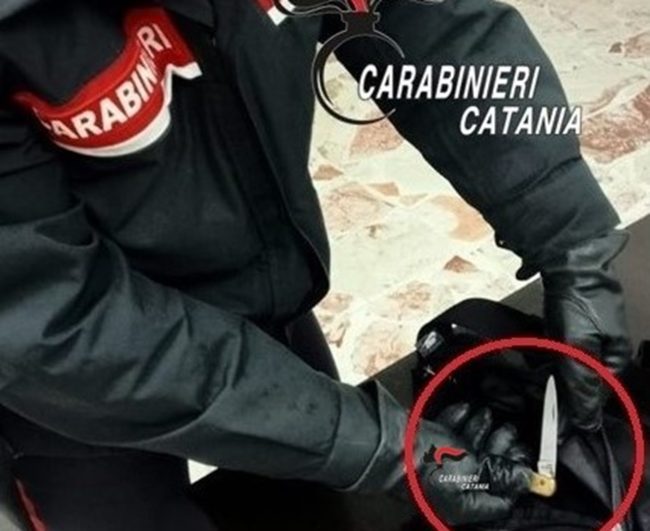 Bronte, coltello in tasca senza motivo: denunciato un 48enne