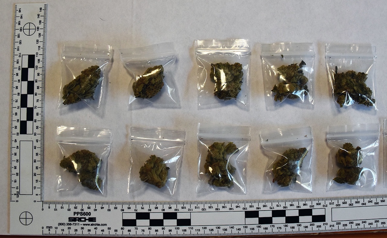 Operazione antidroga a Caltagirone: arrestato un pusher e denunciato il complice