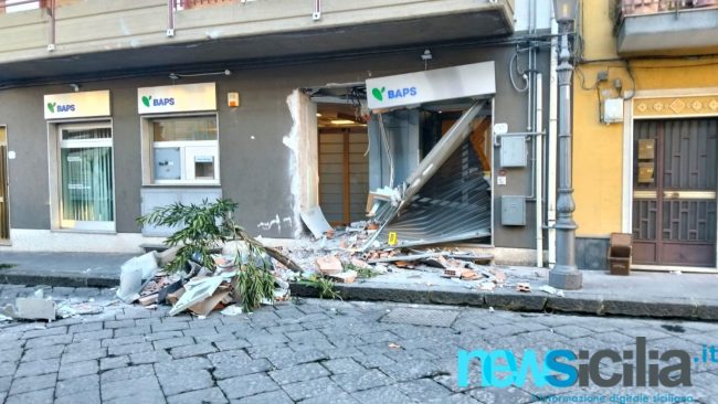Assalto in banca a Zafferana Etnea: estratto il distributore