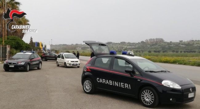 Siracusa, furto in hotel dismesso: cinque giovani sorpresi con cavi e attrezzi da scasso