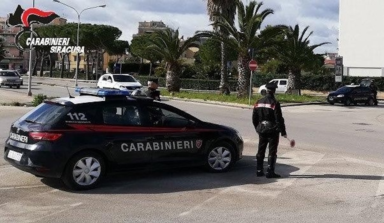 Spacciavano in un appartamento abbandonato di Siracusa: in carcere 3 giovani