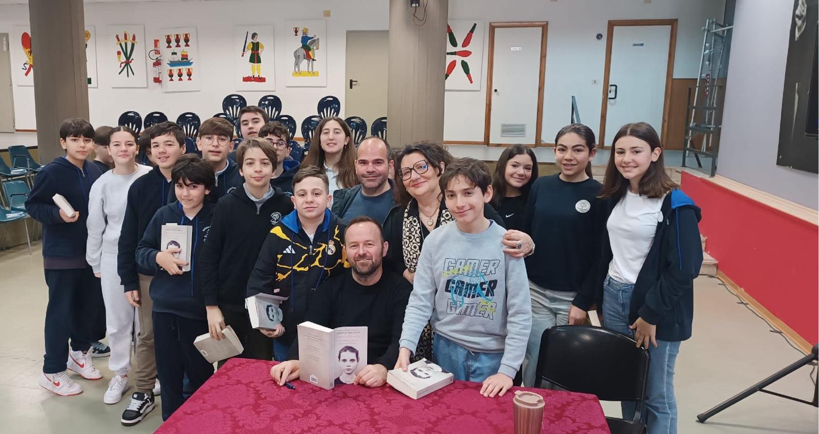 Enrico Galiano incontra gli studenti dell’Istituto Comprensivo “C.B. Cavour” di Catania