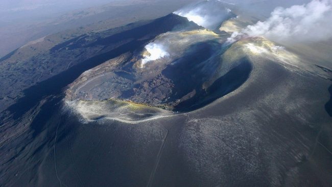 Etna, esplosione all’interno del cratere di Bocca Nuova