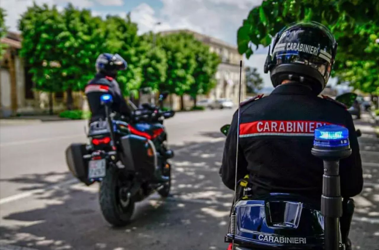 Domiciliari per un 30enne di Caltanissetta che ha picchiato l’ex in strada