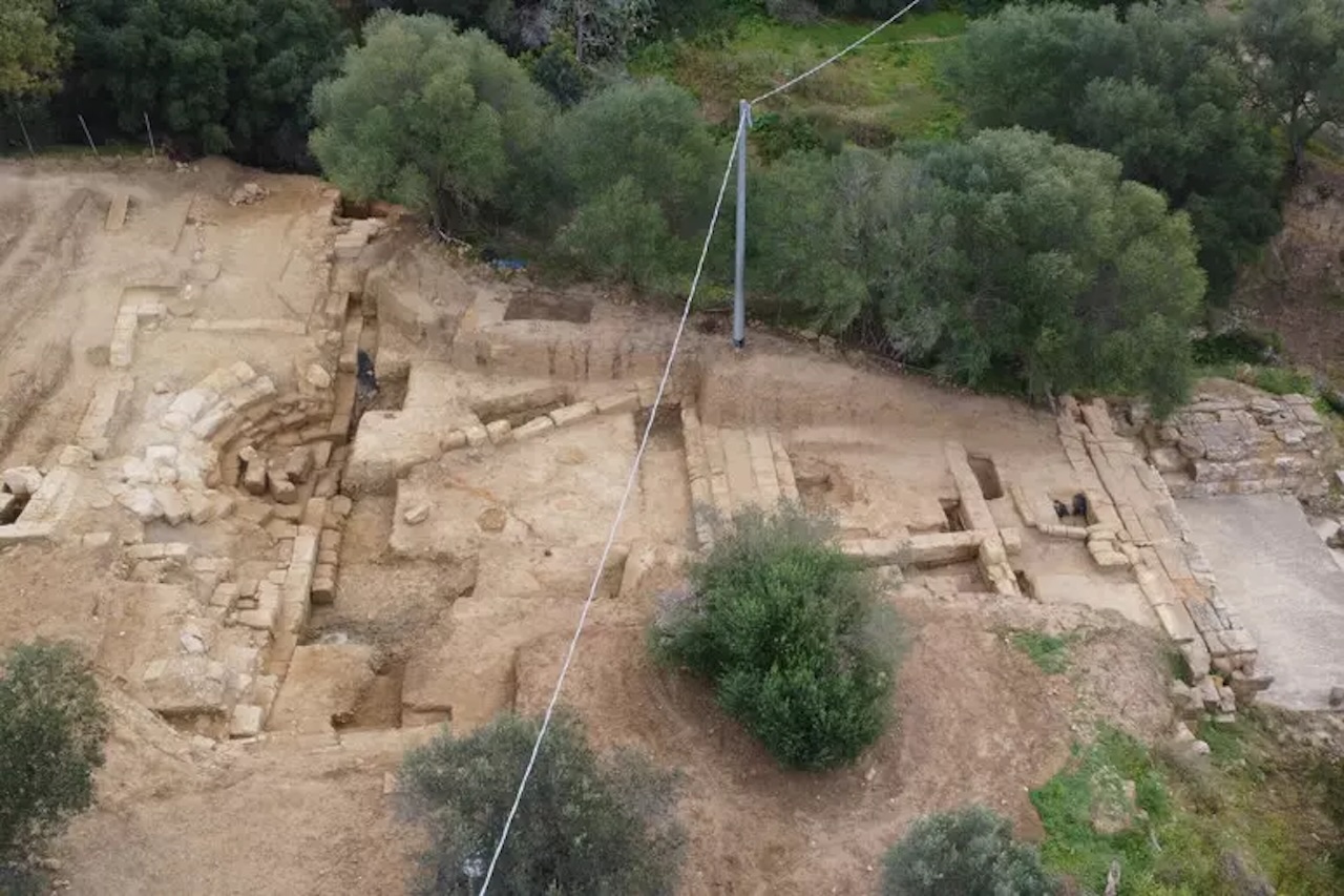 Agrigento, scavi al Gymnasium nella Valle dei Templi