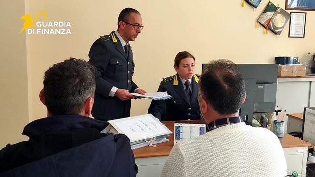 Lavoro nero nel Nisseno: la Guardia di Finanza scopre 35 lavoratori irregolari
