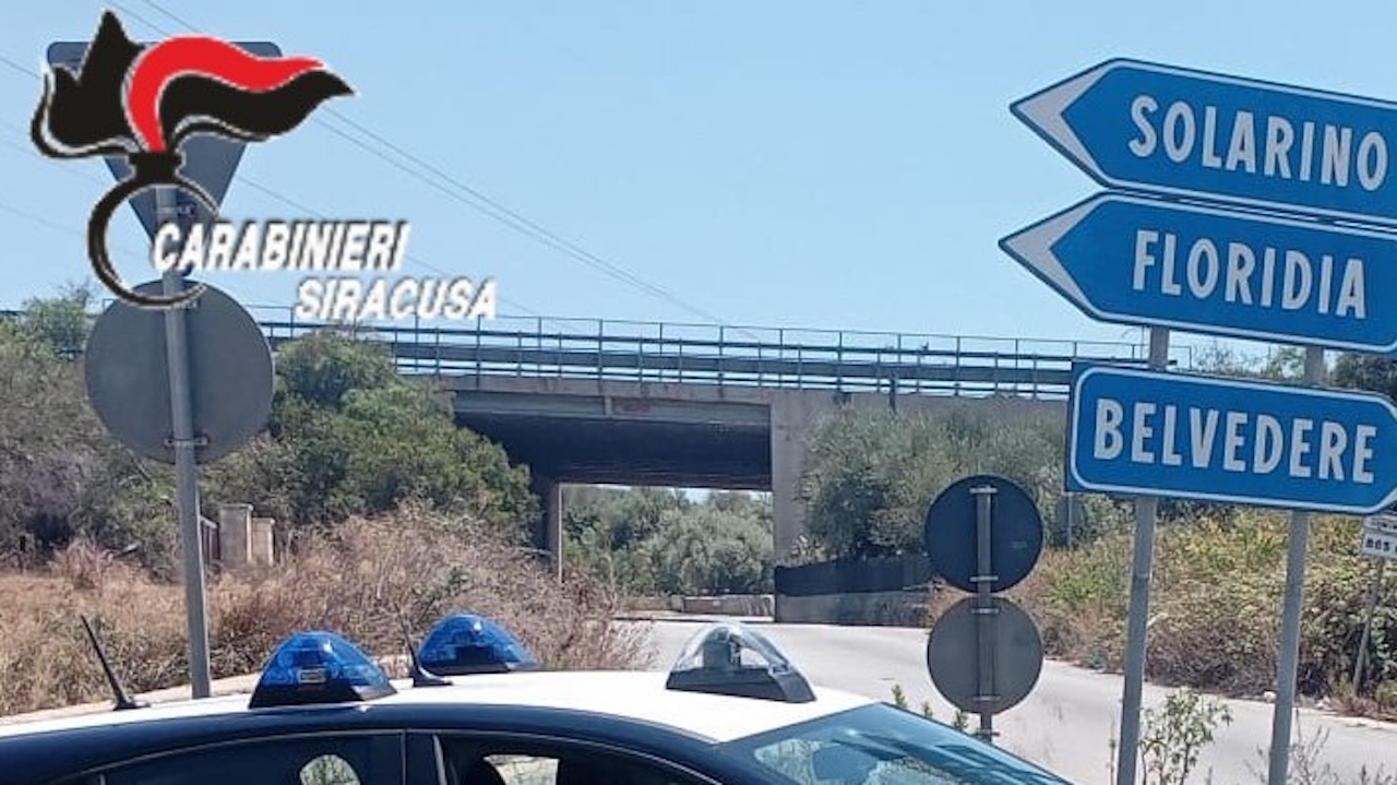 Belvedere, madre e figlia arrestate dai Carabinieri per furto in un negozio