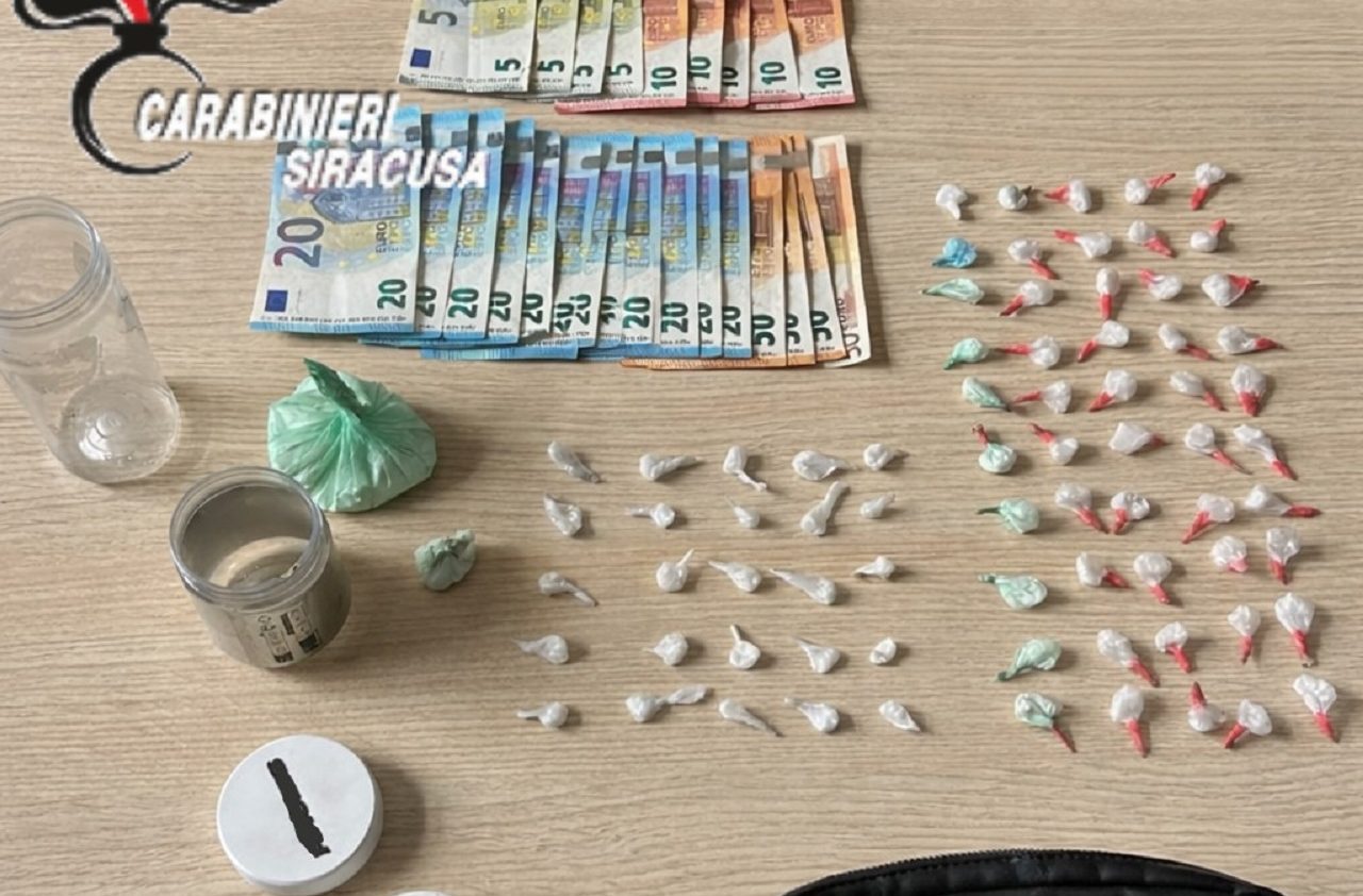 Lentini, 22enne denunciato per furto di energia elettrica e occupazione abusiva di un edificio