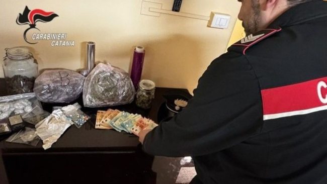 Catania, non la fa franca un giovane pusher con oltre 2 kg di marijuana
