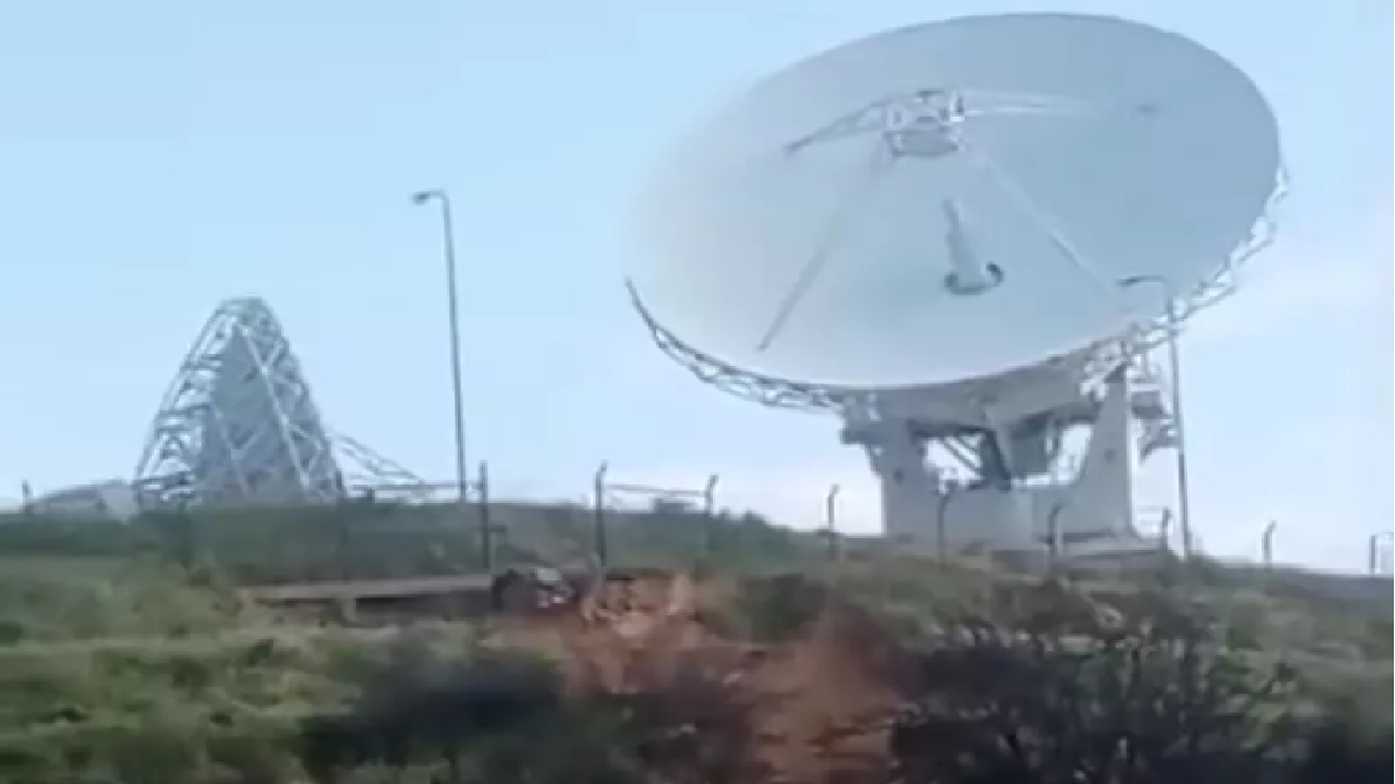 Frana al confine della base statunitense Muos di Niscemi: cresce la preoccupazione