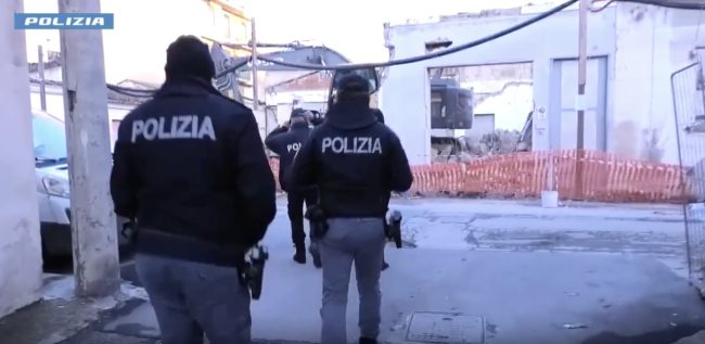 L’organizzazione dedita allo spaccio tra Comiso e Vittoria guidata dal “professore”
