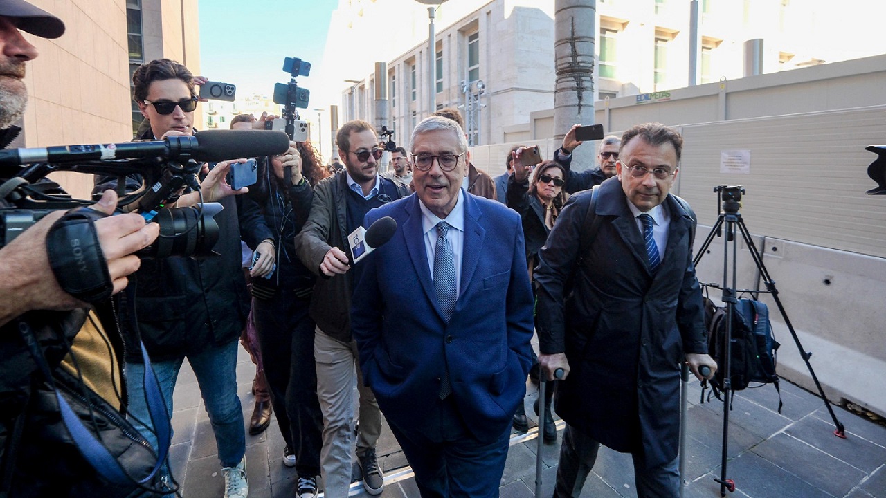 Chiuse le indagini su Cuffaro, al centro nomine e appalti nella sanità regionale