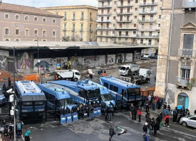 L’alba delle ruspe a Catania: la fine della Palestra Lupo