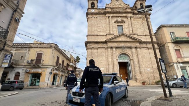 Continuano i controlli a Siracusa: denunciato un ladro seriale incastrato dalle telecamere