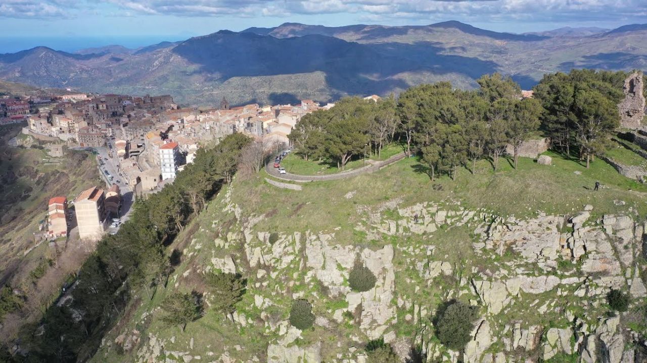 Intervento per la sicurezza nel centro abitato di Geraci Siculo: investimento da 4 milioni di euro