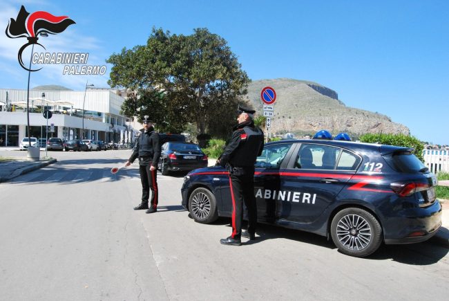 Palermo, spaccio allo Zen 2 e Partanna Mondello: due arresti dei carabinieri