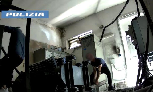 Catania, tentano di rubare “oro rosso” da una cabina Enel: 2 arresti