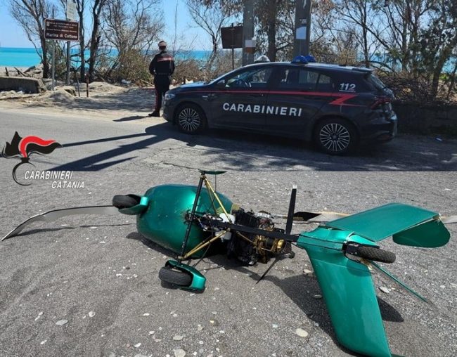 Pilota costretto all’atterraggio d’emergenza: l’intervento a Fiumefreddo