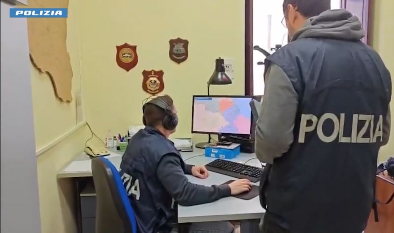 Palermo, i video sui social e la propaganda dell’ISIS: due fermi per terrorismo