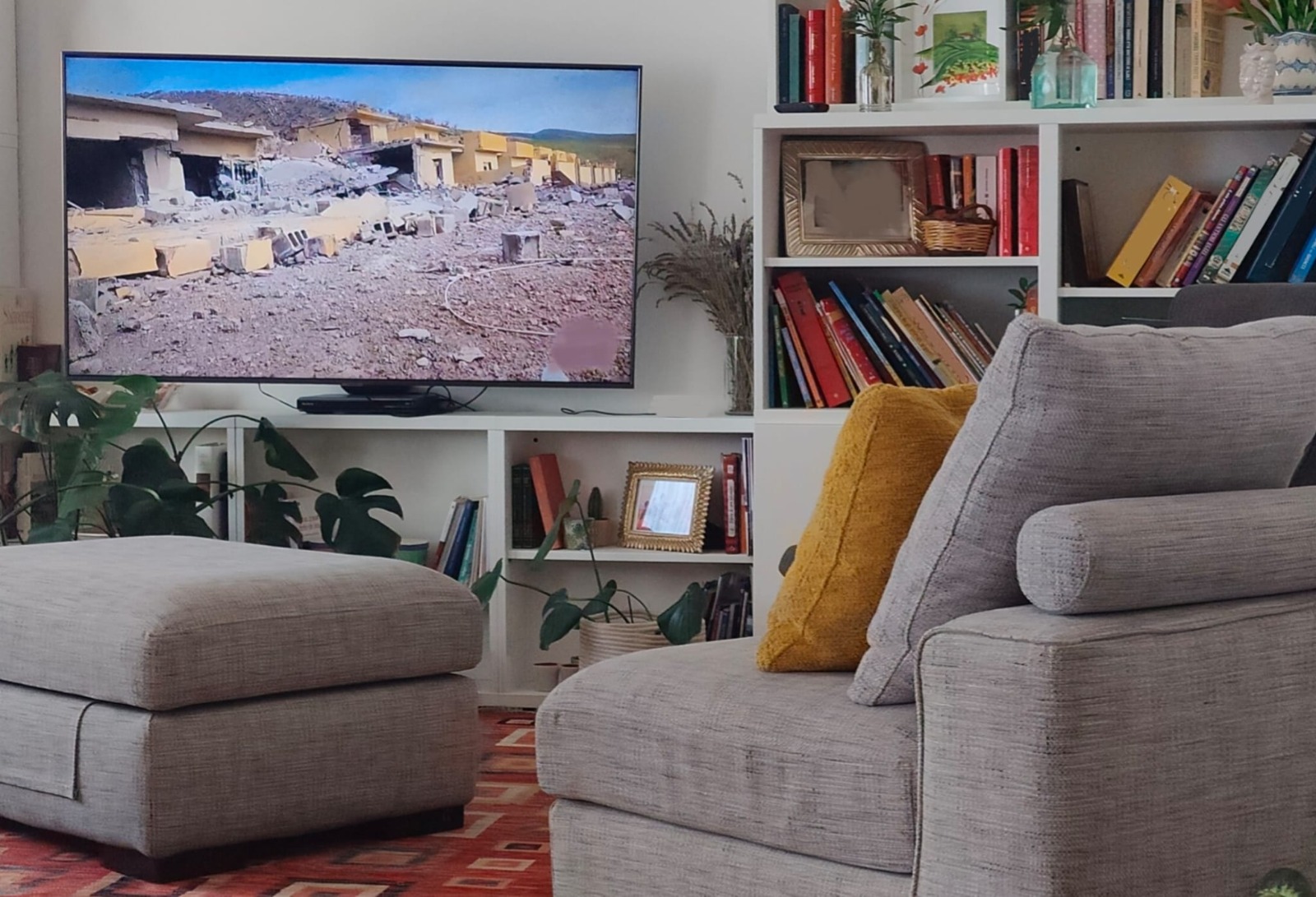 Il peso della quotidianità in un mondo che va a fuoco: il senso di colpa della normalità