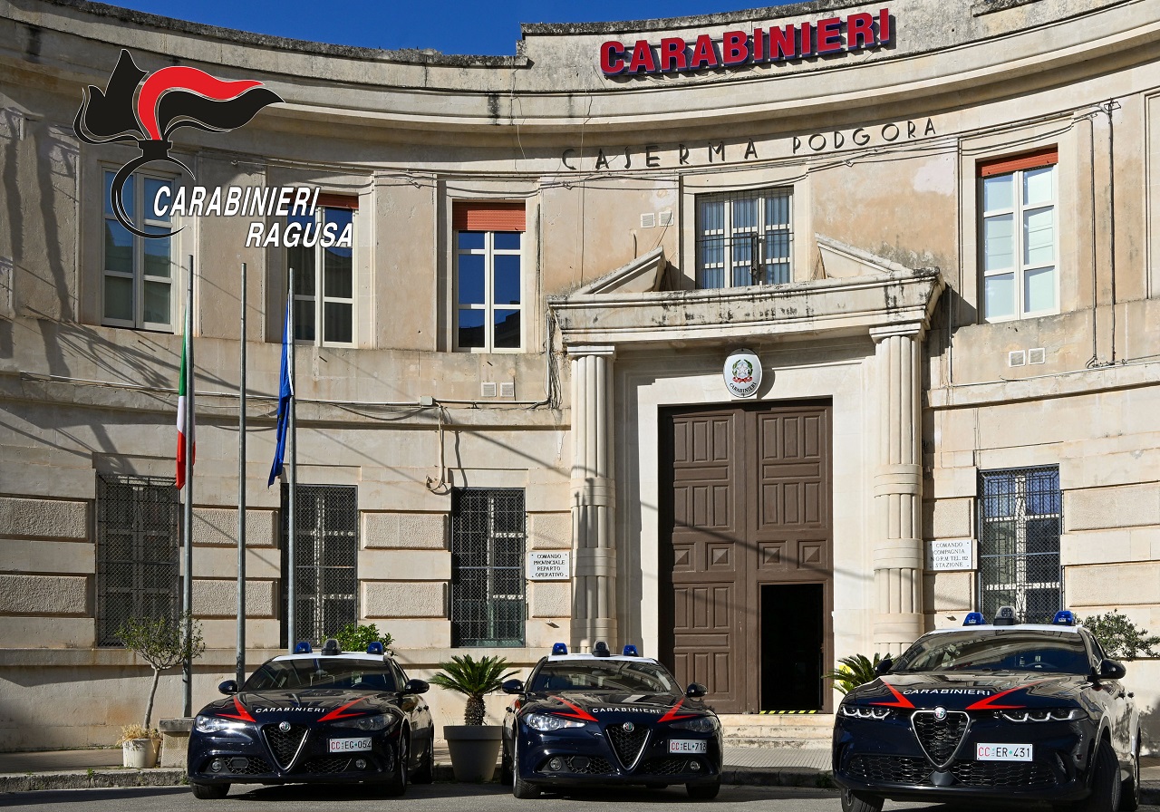 Marina di Ragusa, danneggiamenti alle auto e furto di attrezzature nautiche: arrestato 27enne