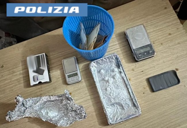 Blitz a San Cristoforo, smantellata piazza di spaccio con “crack room”: due arresti