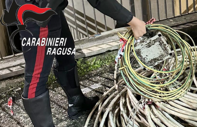 Ispica, rubano cavi telefonici per 10mila euro: arrestati
