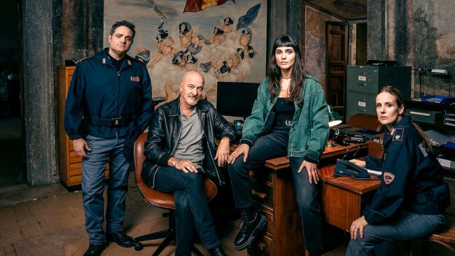 “Uno sbirro in Appennino”, ascolti da record per la fiction con Claudio Bisio girata tra le montagne