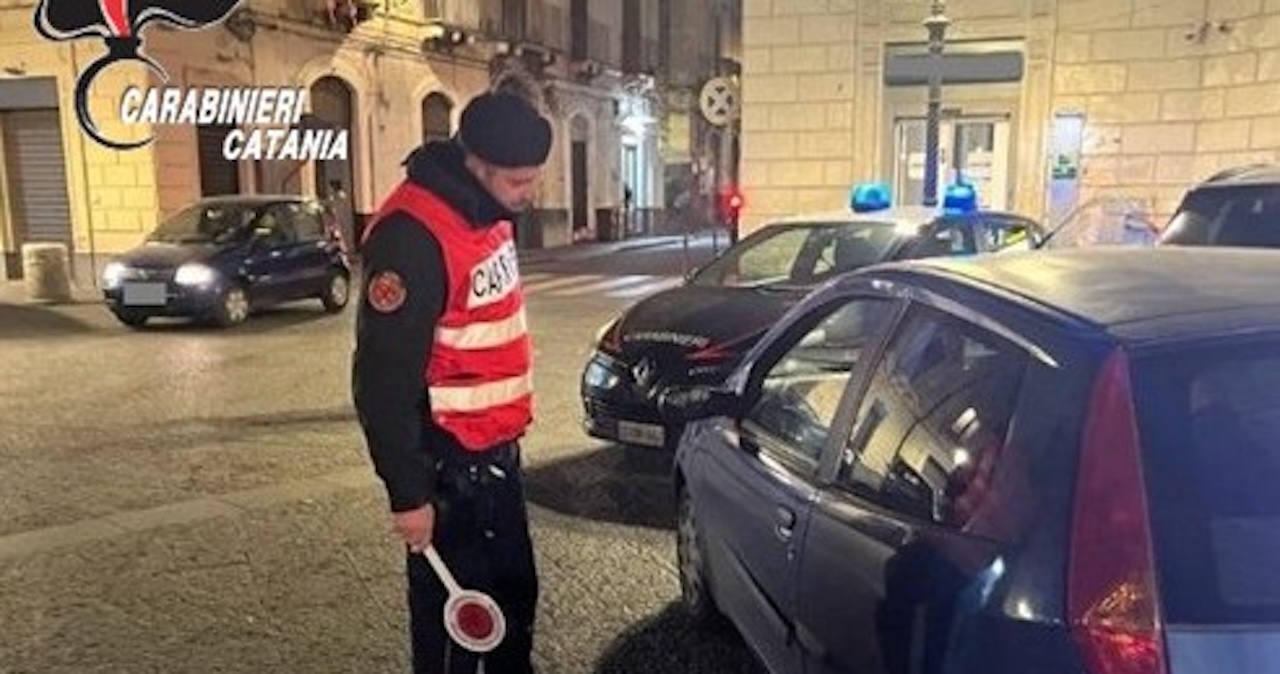 Paternò, beccato con cocaina dai carabinieri: denunciato 41enne