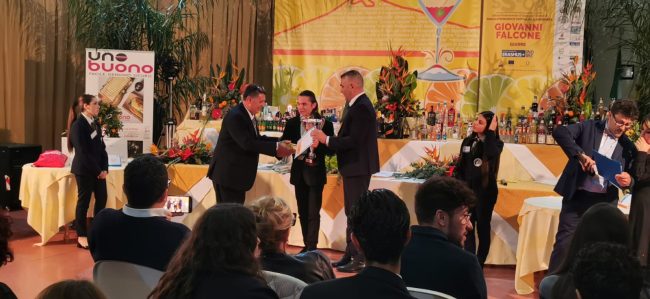 Talento, passione e successo: all’Etna Cocktail Competition l’IISF Fermi–Eredia di Catania conquista il podio