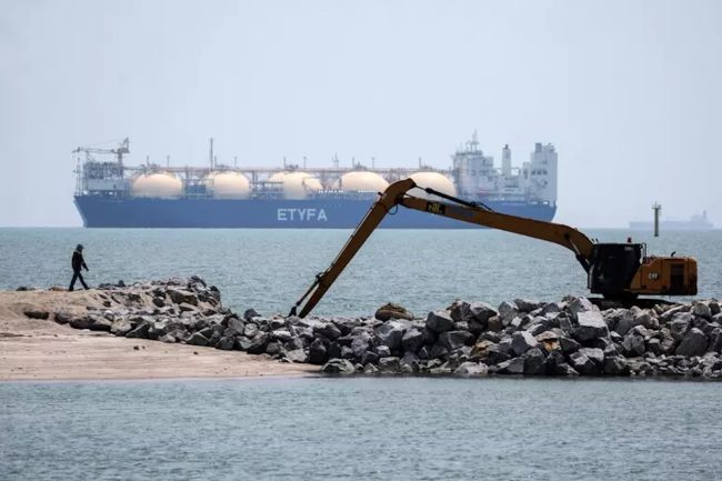 Conflitto Usa-Iran: chiuso nuovamente lo Stretto di Hormuz